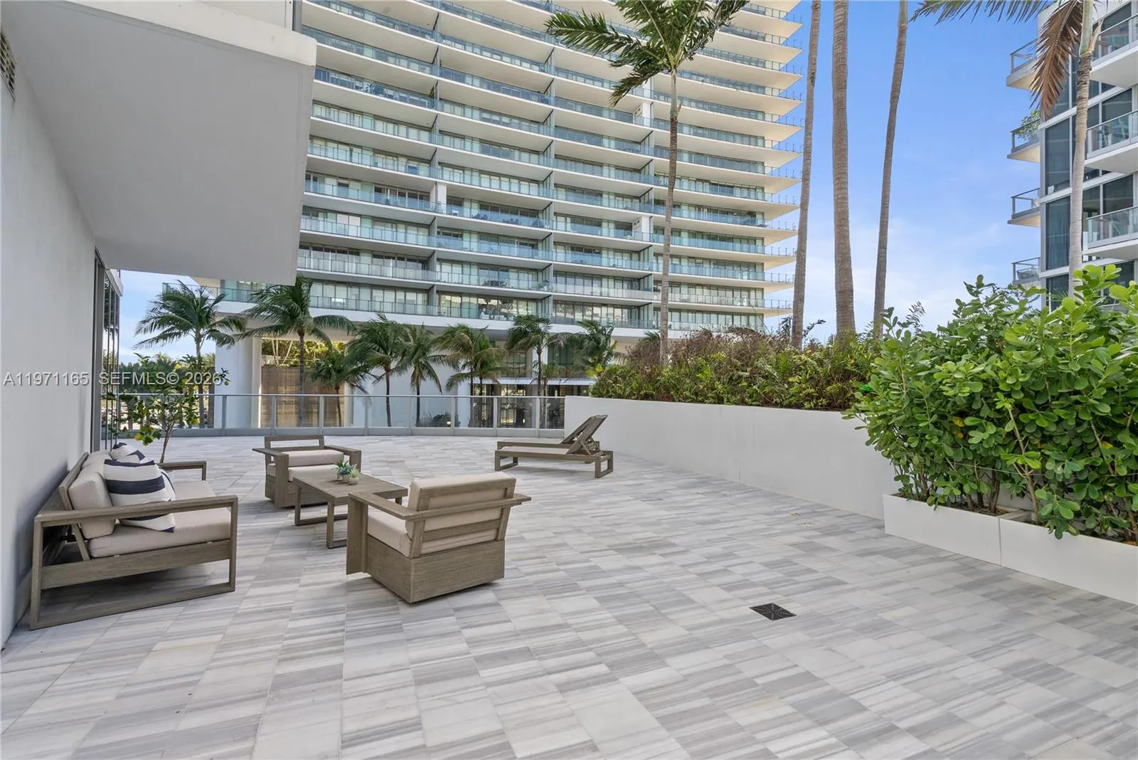 801 S Pointe Dr 204, Miami Beach, Florida 33139, Miami Beach, Florida 33139, 2 Bedrooms Bedrooms, ,2 BathroomsBathrooms,Residential,For Sale,801 S Pointe Dr 204, Miami Beach, Florida 33139,A11971165