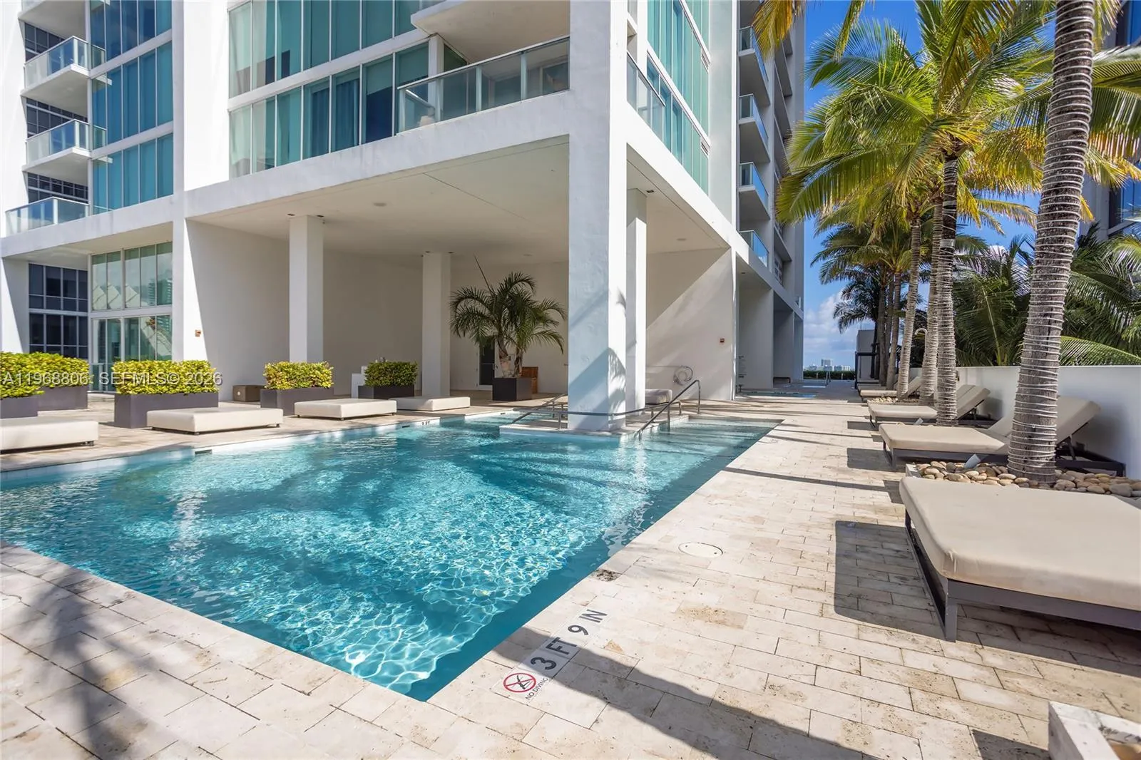 1040 Biscayne Blvd 2202, Miami, Florida 33132, Miami, Florida 33132, 2 Bedrooms Bedrooms, ,2 BathroomsBathrooms,Residential,For Sale,1040 Biscayne Blvd 2202, Miami, Florida 33132,A11968806