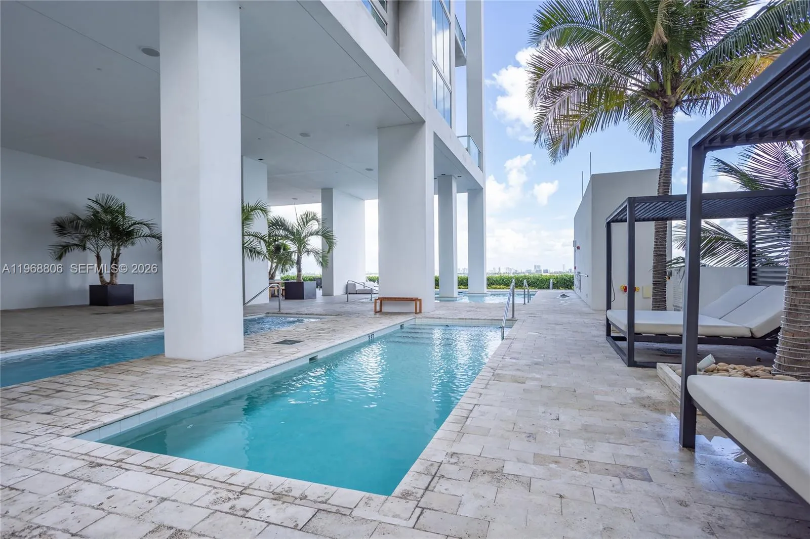 1040 Biscayne Blvd 2202, Miami, Florida 33132, Miami, Florida 33132, 2 Bedrooms Bedrooms, ,2 BathroomsBathrooms,Residential,For Sale,1040 Biscayne Blvd 2202, Miami, Florida 33132,A11968806