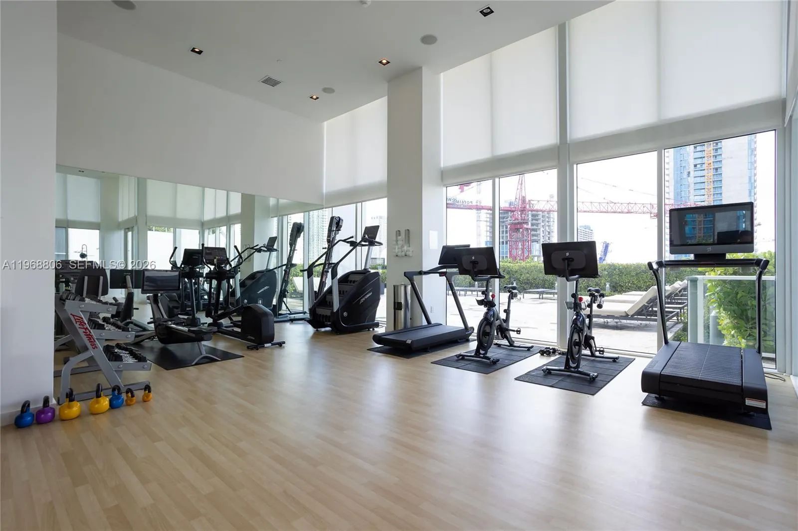 1040 Biscayne Blvd 2202, Miami, Florida 33132, Miami, Florida 33132, 2 Bedrooms Bedrooms, ,2 BathroomsBathrooms,Residential,For Sale,1040 Biscayne Blvd 2202, Miami, Florida 33132,A11968806