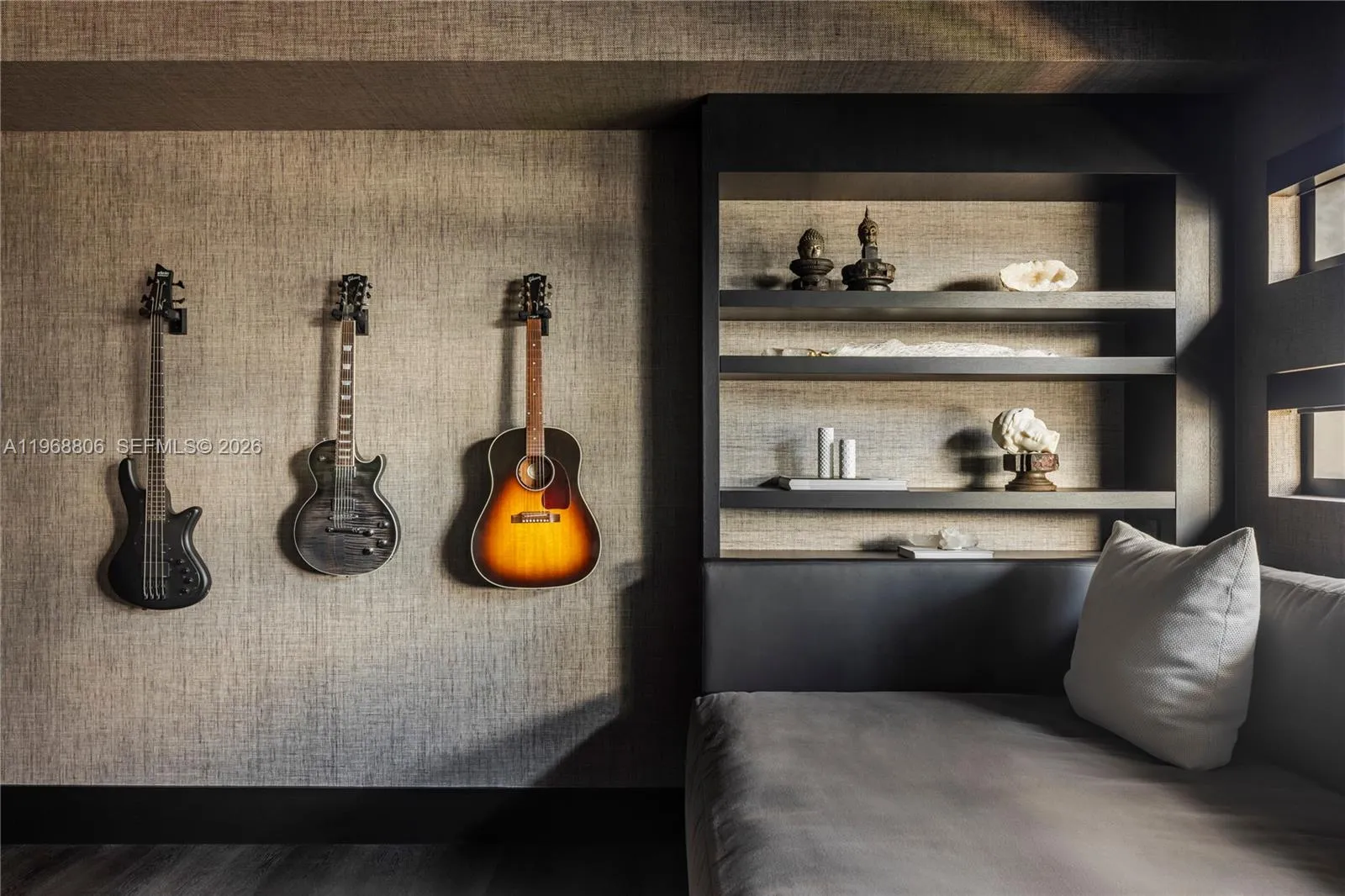 1040 Biscayne Blvd 2202, Miami, Florida 33132, Miami, Florida 33132, 2 Bedrooms Bedrooms, ,2 BathroomsBathrooms,Residential,For Sale,1040 Biscayne Blvd 2202, Miami, Florida 33132,A11968806