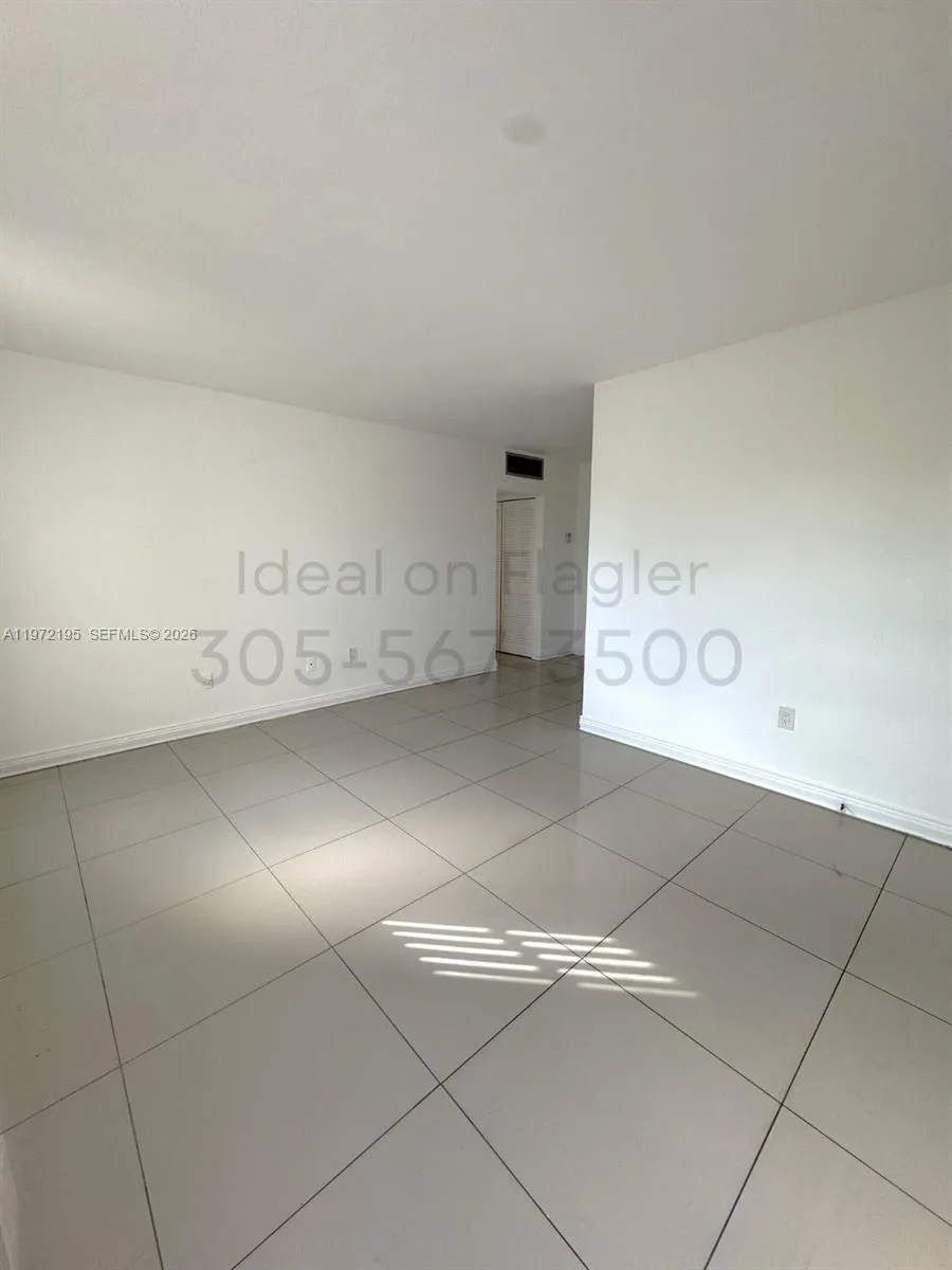 5165 W Flagler St F, Miami, Florida 33134, Miami, Florida 33134, 1 Bedroom Bedrooms, ,1 BathroomBathrooms,Residential Lease,For Rent,5165 W Flagler St F, Miami, Florida 33134,A11972195