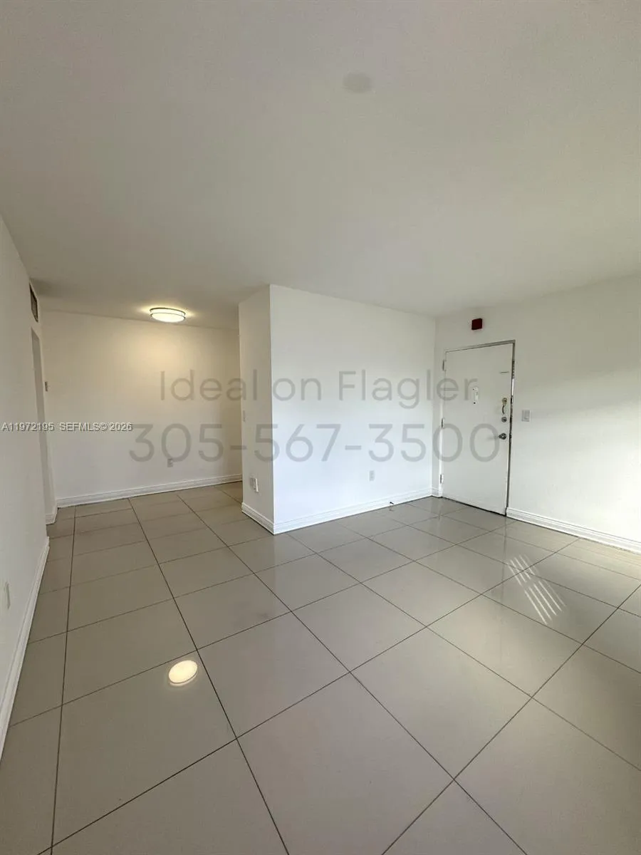 5165 W Flagler St F, Miami, Florida 33134, Miami, Florida 33134, 1 Bedroom Bedrooms, ,1 BathroomBathrooms,Residential Lease,For Rent,5165 W Flagler St F, Miami, Florida 33134,A11972195