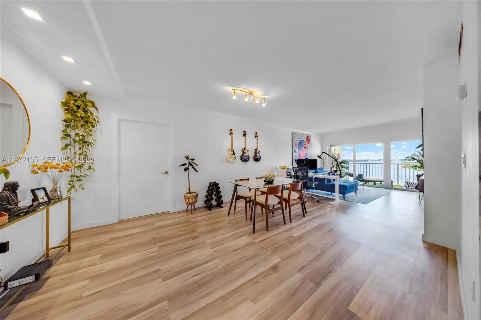 300 Bayview Dr 1614, Sunny Isles Beach, Florida 33, Sunny Isles Beach, Florida 33160, 1 Bedroom Bedrooms, ,1 BathroomBathrooms,Residential,For Sale,300 Bayview Dr 1614, Sunny Isles Beach, Florida 33,A11972135