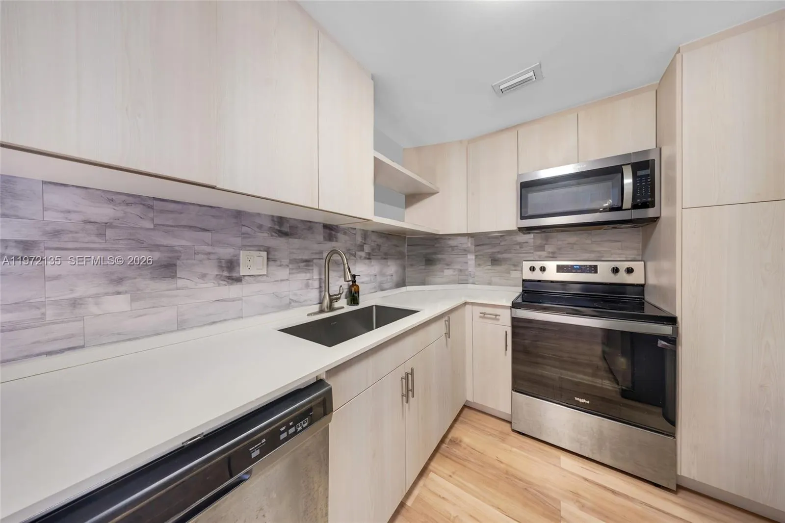 300 Bayview Dr 1614, Sunny Isles Beach, Florida 33, Sunny Isles Beach, Florida 33160, 1 Bedroom Bedrooms, ,1 BathroomBathrooms,Residential,For Sale,300 Bayview Dr 1614, Sunny Isles Beach, Florida 33,A11972135