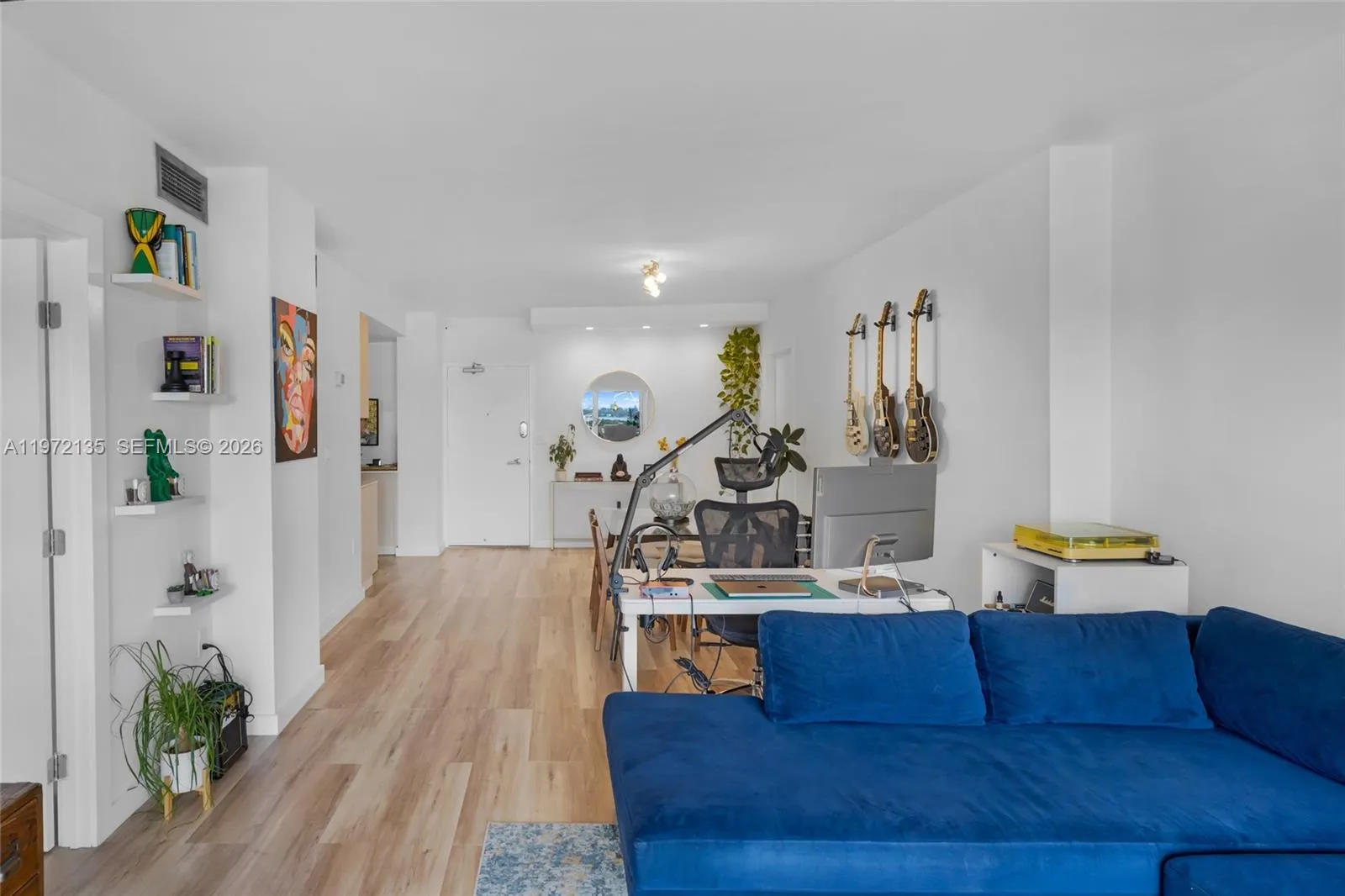 300 Bayview Dr 1614, Sunny Isles Beach, Florida 33, Sunny Isles Beach, Florida 33160, 1 Bedroom Bedrooms, ,1 BathroomBathrooms,Residential,For Sale,300 Bayview Dr 1614, Sunny Isles Beach, Florida 33,A11972135