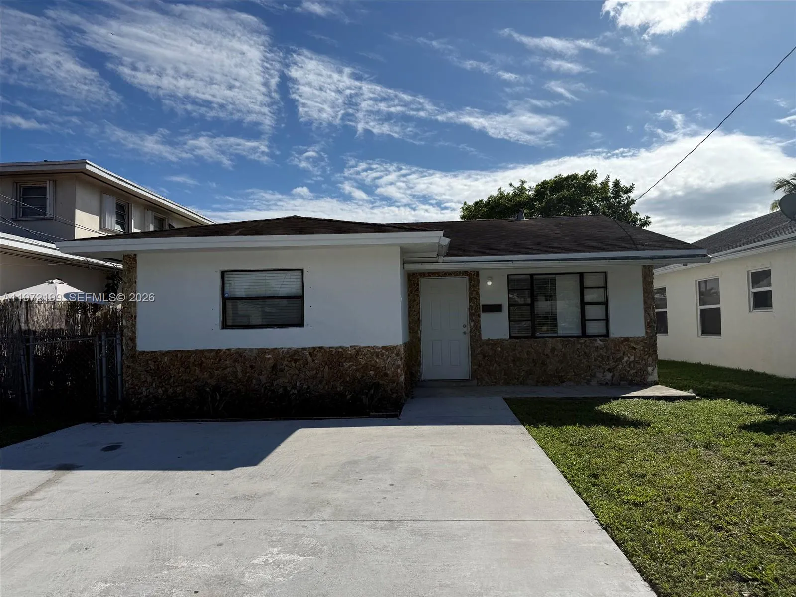 Hallandale Beach, Florida 33009, 3 Bedrooms Bedrooms, ,1 BathroomBathrooms,Residential,For Sale,A11972199