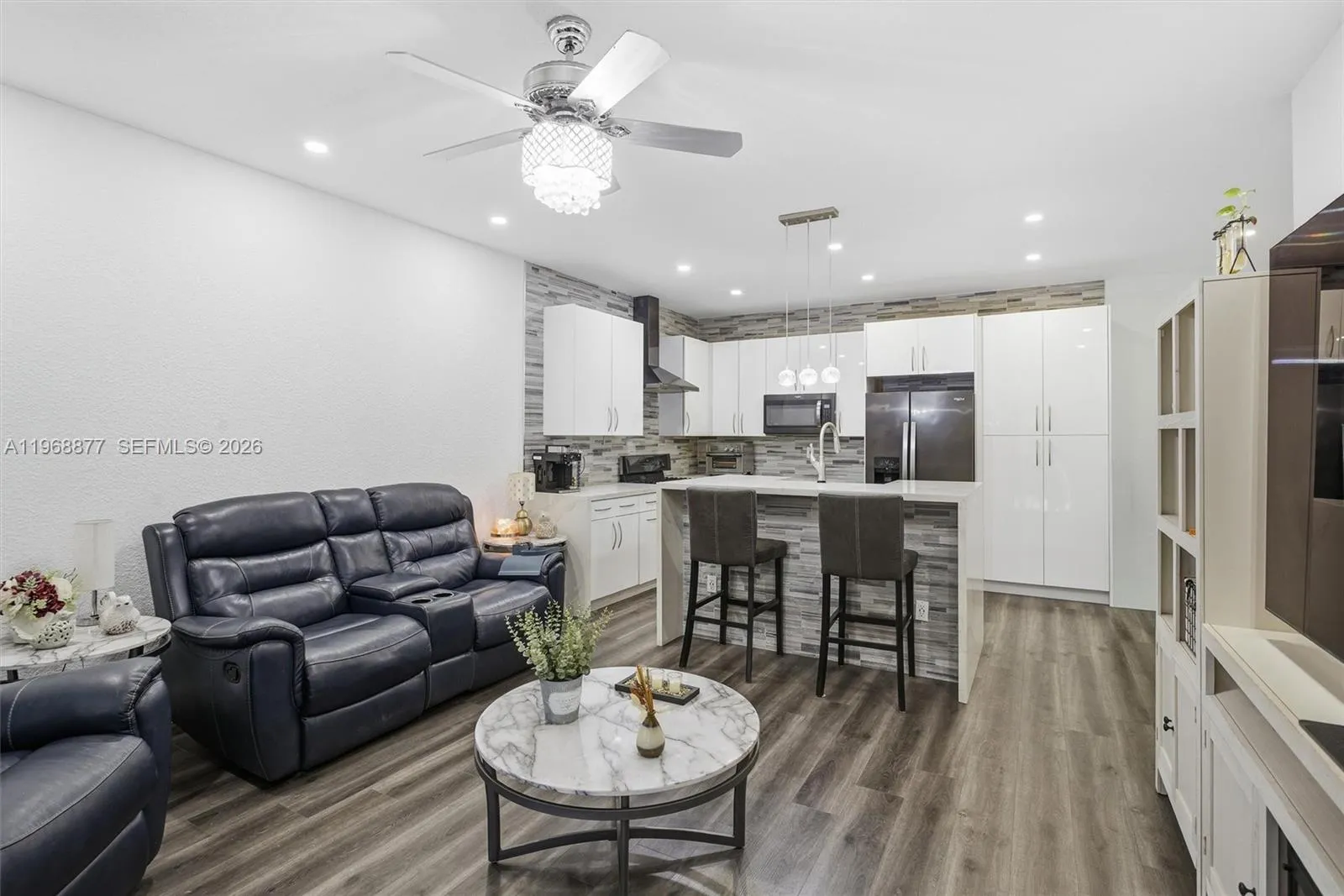 8725 Nw 148th Ter, Miami Lakes, Florida 33018, Miami Lakes, Florida 33018, 4 Bedrooms Bedrooms, ,2 BathroomsBathrooms,Residential,For Sale,8725 Nw 148th Ter, Miami Lakes, Florida 33018,A11968877