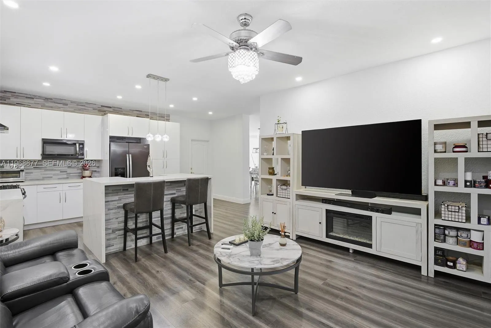 8725 Nw 148th Ter, Miami Lakes, Florida 33018, Miami Lakes, Florida 33018, 4 Bedrooms Bedrooms, ,2 BathroomsBathrooms,Residential,For Sale,8725 Nw 148th Ter, Miami Lakes, Florida 33018,A11968877