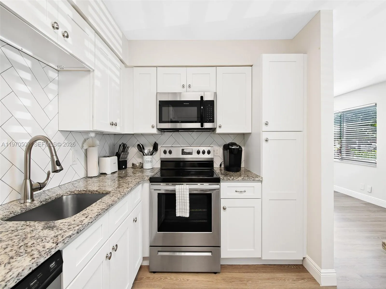 3405 Norfolk St, Pompano Beach, Florida 33062, Pompano Beach, Florida 33062, ,Residential Income,For Sale,3405 Norfolk St, Pompano Beach, Florida 33062,A11970507