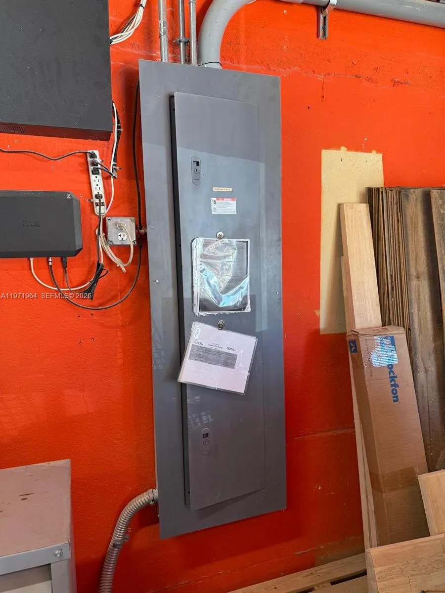 675 W 26th St 675, Hialeah, Florida 33010, Hialeah, Florida 33010, ,Commercial Sale,For Sale,675 W 26th St 675, Hialeah, Florida 33010,A11971964