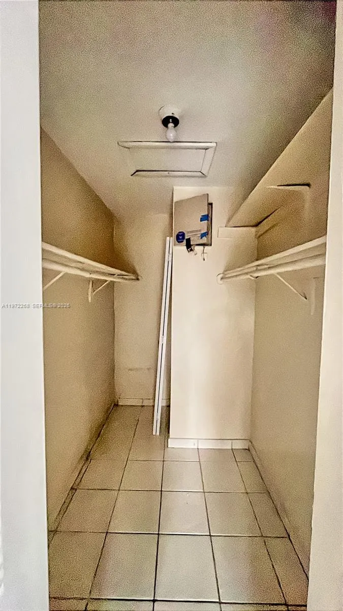 10900 Nw 7th St 101, Miami, Florida 33172, Miami, Florida 33172, 3 Bedrooms Bedrooms, ,2 BathroomsBathrooms,Residential Lease,For Rent,10900 Nw 7th St 101, Miami, Florida 33172,A11972258