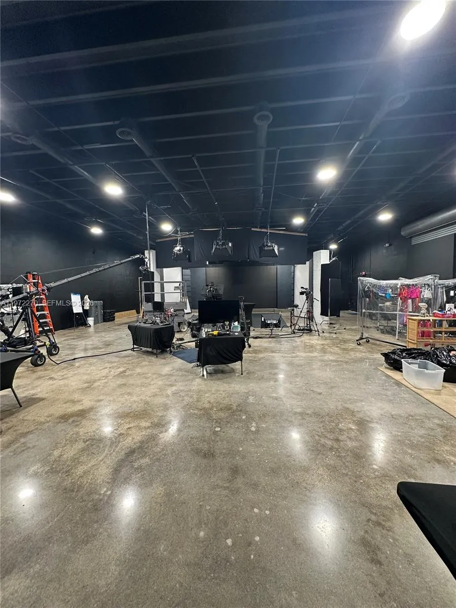 3075 Sw 28th St, Miami, Florida 33133, Miami, Florida 33133, ,Commercial Sale,For Sale,3075 Sw 28th St, Miami, Florida 33133,A11972270