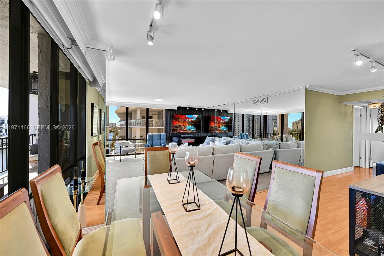 936 Intracoastal Dr 9h, Fort Lauderdale, Florida 3, Fort Lauderdale, Florida 33304, 2 Bedrooms Bedrooms, ,2 BathroomsBathrooms,Residential,For Sale,936 Intracoastal Dr 9h, Fort Lauderdale, Florida 3,A11971166