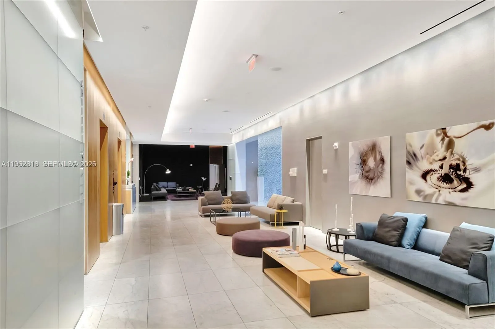 Residents only lobby on 6th floor