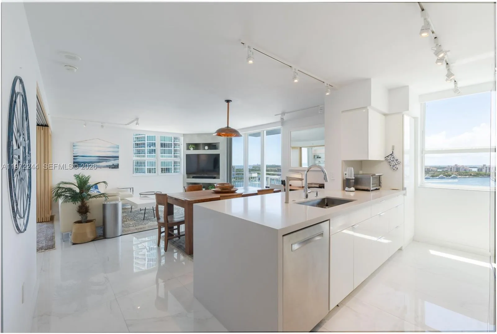 90 Alton Rd 1702, Miami Beach, Florida 33139, Miami Beach, Florida 33139, 2 Bedrooms Bedrooms, ,2 BathroomsBathrooms,Residential Lease,For Rent,90 Alton Rd 1702, Miami Beach, Florida 33139,A11972244