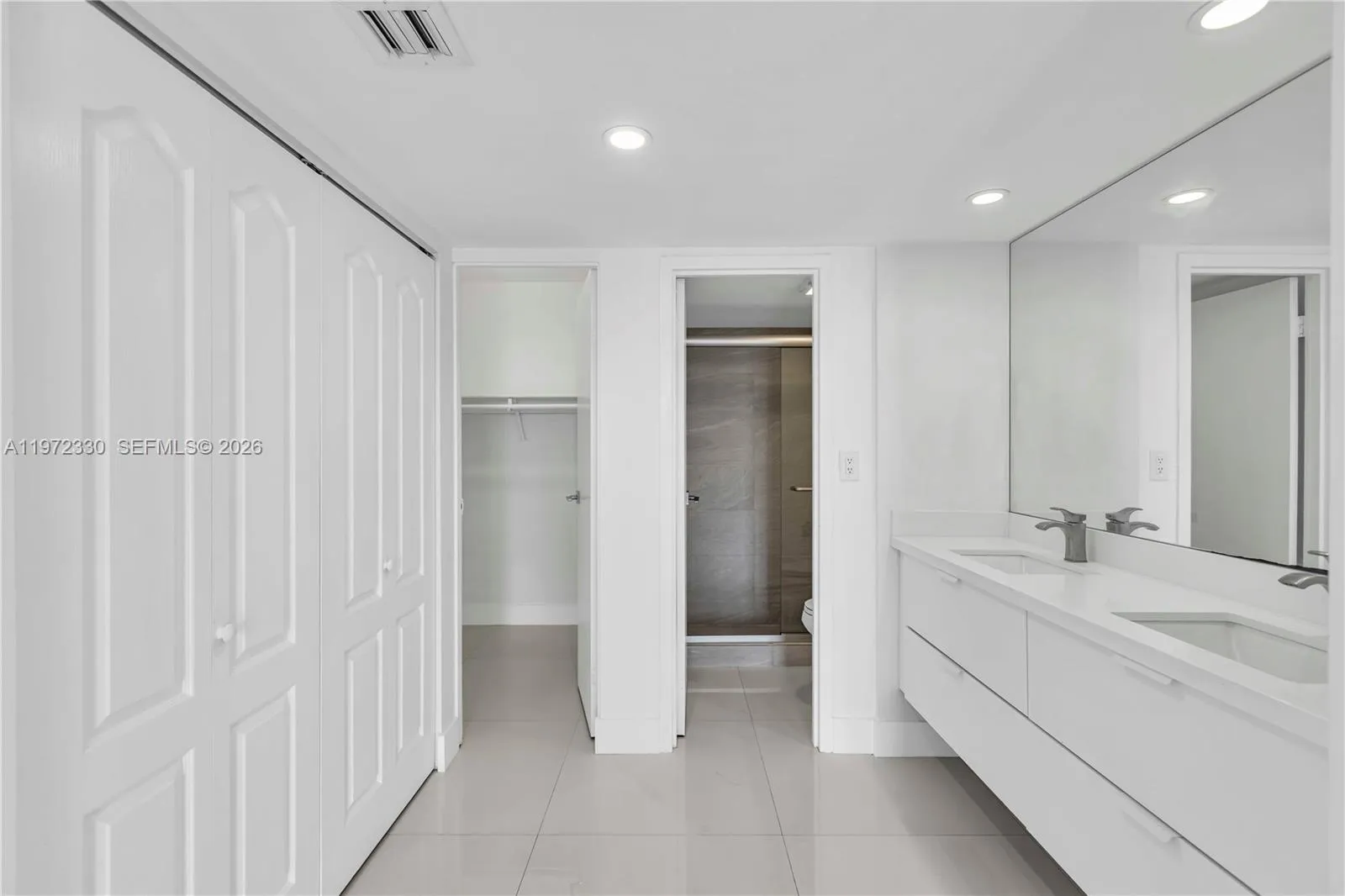 100 Bayview Dr 508, Sunny Isles Beach, Florida 331, Sunny Isles Beach, Florida 33160, 2 Bedrooms Bedrooms, ,2 BathroomsBathrooms,Residential Lease,For Rent,100 Bayview Dr 508, Sunny Isles Beach, Florida 331,A11972330