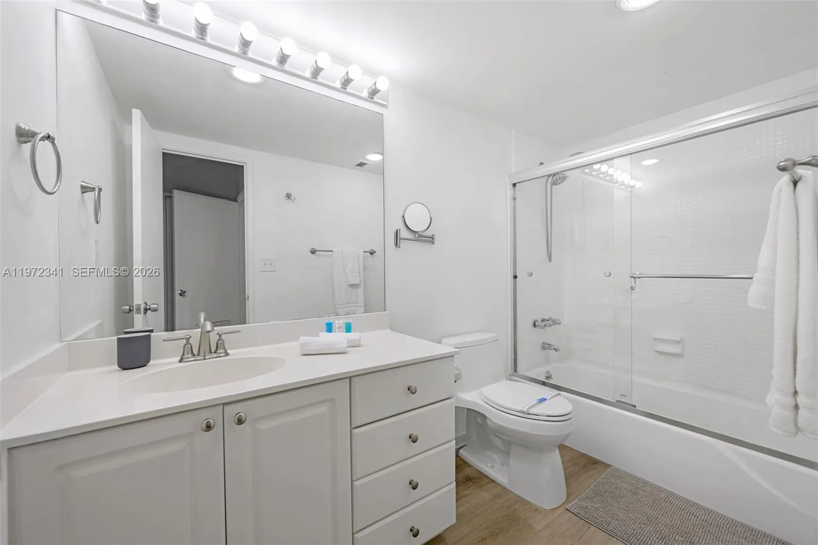 19370 Collins Ave 321, Sunny Isles Beach, Florida, Sunny Isles Beach, Florida 33160, 1 Bedroom Bedrooms, ,1 BathroomBathrooms,Residential Lease,For Rent,19370 Collins Ave 321, Sunny Isles Beach, Florida ,A11972341