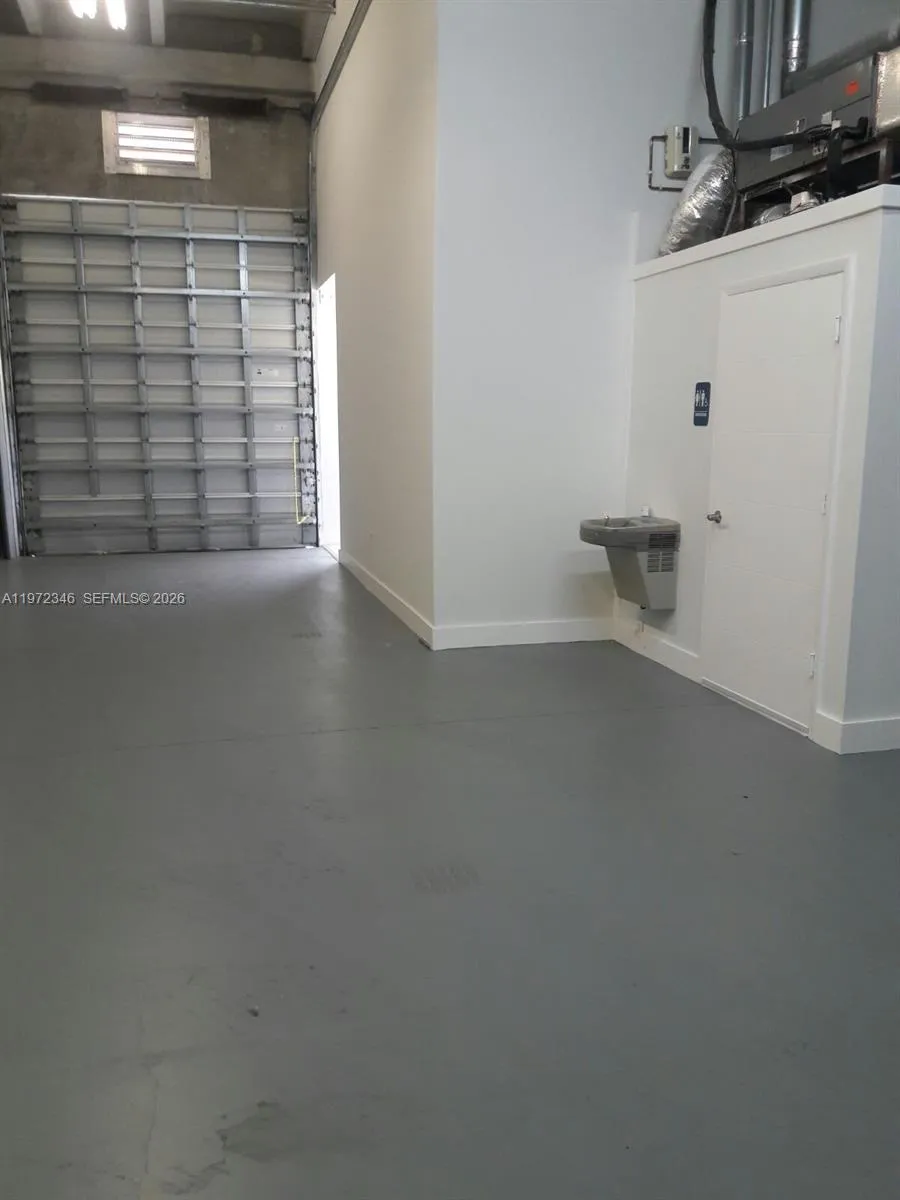 10601 Nw 122nd St 15, Medley, Florida 33178, Medley, Florida 33178, ,Commercial Lease,For Rent,10601 Nw 122nd St 15, Medley, Florida 33178,A11972346