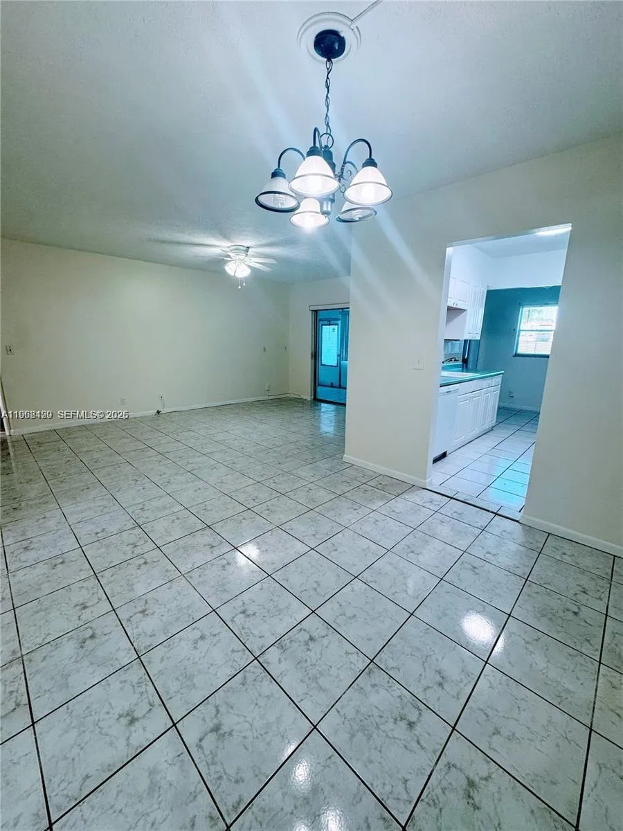 8000 Lagos De Campo Blvd A-105, Tamarac, Florida 3, Tamarac, Florida 33321, 2 Bedrooms Bedrooms, ,2 BathroomsBathrooms,Residential Lease,For Rent,8000 Lagos De Campo Blvd A-105, Tamarac, Florida 3,A11968429
