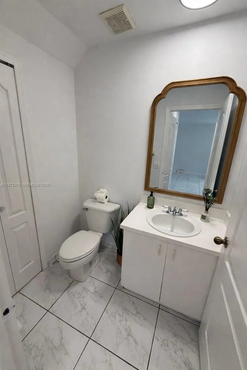 Miami, Florida 33193, 3 Bedrooms Bedrooms, ,2 BathroomsBathrooms,Residential,For Sale,A11972376