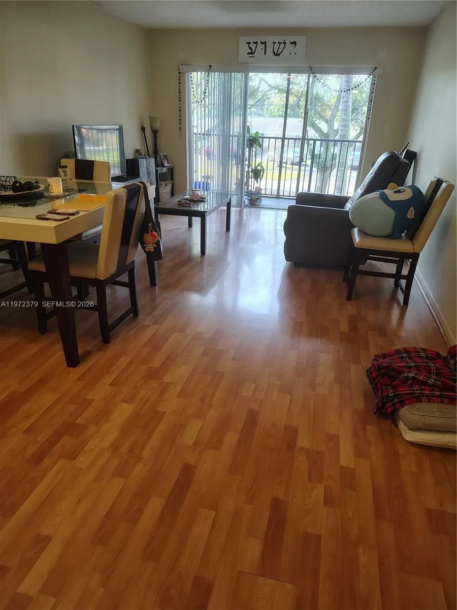 7501 Nw 16th St 3207, Plantation, Florida 33313, Plantation, Florida 33313, 1 Bedroom Bedrooms, ,1 BathroomBathrooms,Residential,For Sale,7501 Nw 16th St 3207, Plantation, Florida 33313,A11972379