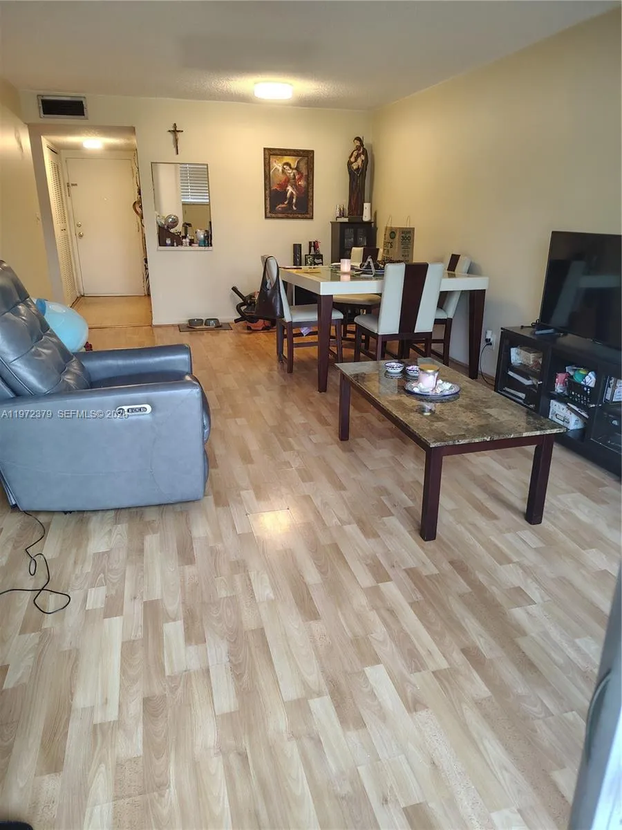 7501 Nw 16th St 3207, Plantation, Florida 33313, Plantation, Florida 33313, 1 Bedroom Bedrooms, ,1 BathroomBathrooms,Residential,For Sale,7501 Nw 16th St 3207, Plantation, Florida 33313,A11972379