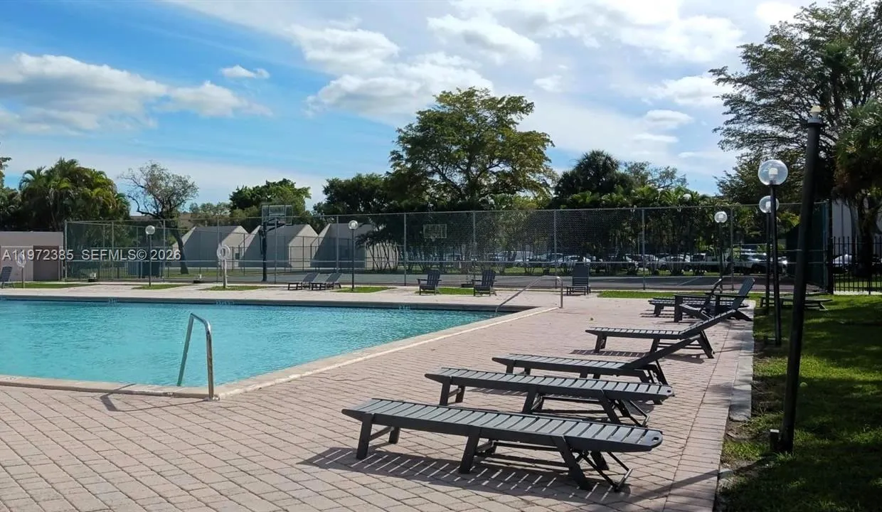 8760 Sw 133rd Ave Rd 210, Miami, Florida 33183, Miami, Florida 33183, 2 Bedrooms Bedrooms, ,2 BathroomsBathrooms,Residential Lease,For Rent,8760 Sw 133rd Ave Rd 210, Miami, Florida 33183,A11972385