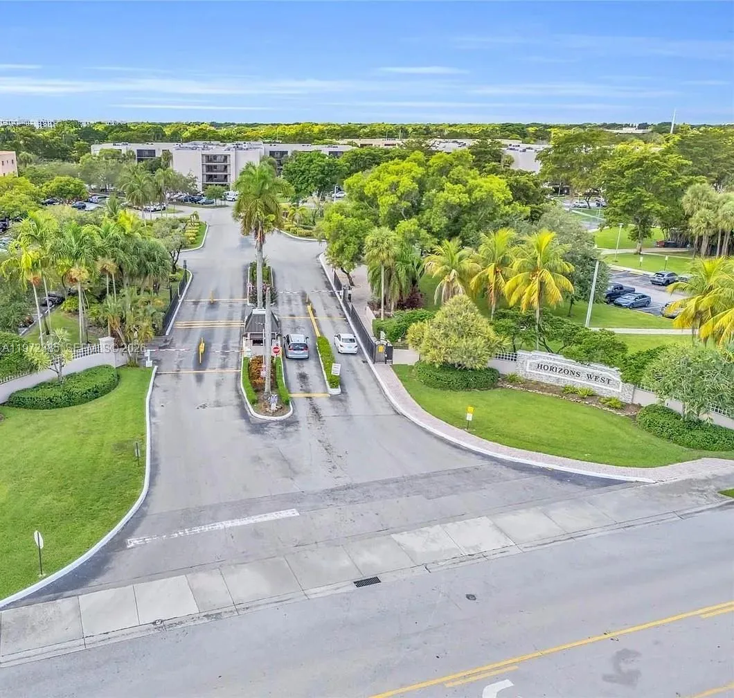 8760 Sw 133rd Ave Rd 210, Miami, Florida 33183, Miami, Florida 33183, 2 Bedrooms Bedrooms, ,2 BathroomsBathrooms,Residential Lease,For Rent,8760 Sw 133rd Ave Rd 210, Miami, Florida 33183,A11972385