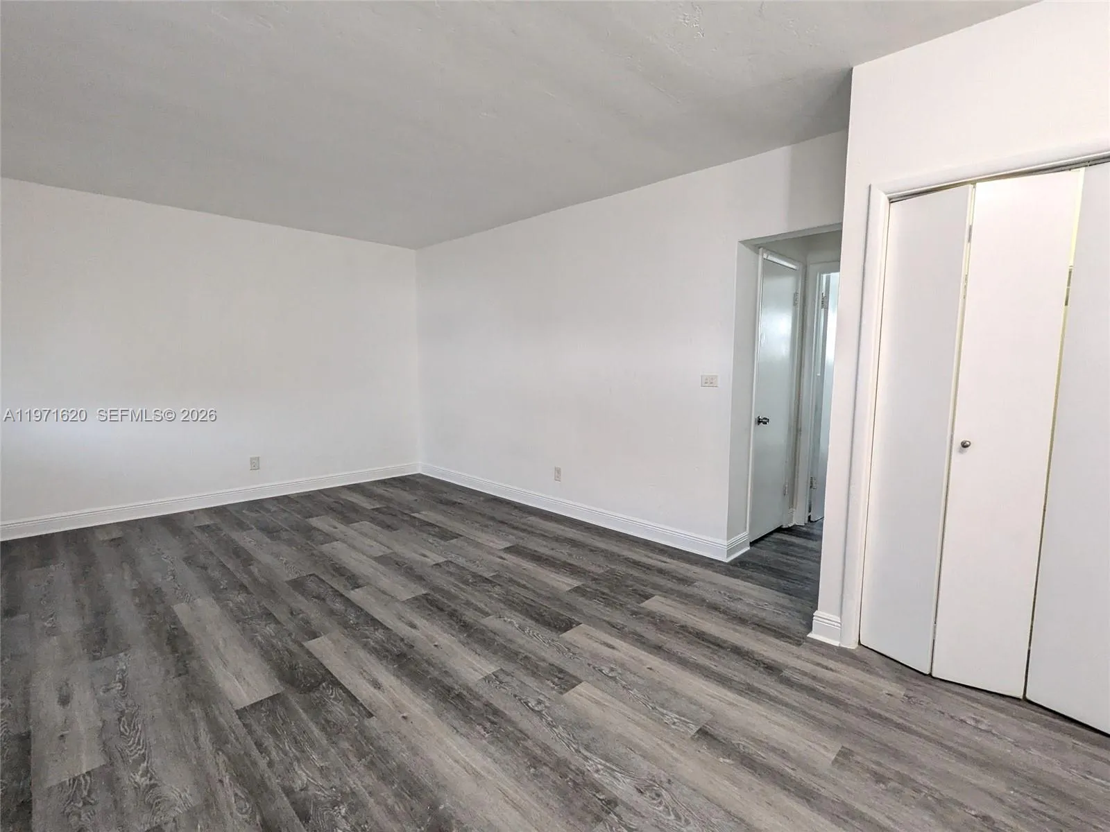 7805 Crespi Blvd 2, Miami Beach, Florida 33141, Miami Beach, Florida 33141, ,1 BathroomBathrooms,Residential Lease,For Rent,7805 Crespi Blvd 2, Miami Beach, Florida 33141,A11971620