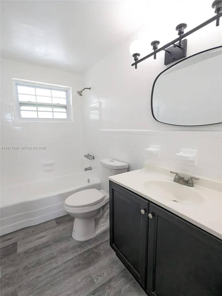 7805 Crespi Blvd 2, Miami Beach, Florida 33141, Miami Beach, Florida 33141, ,1 BathroomBathrooms,Residential Lease,For Rent,7805 Crespi Blvd 2, Miami Beach, Florida 33141,A11971620