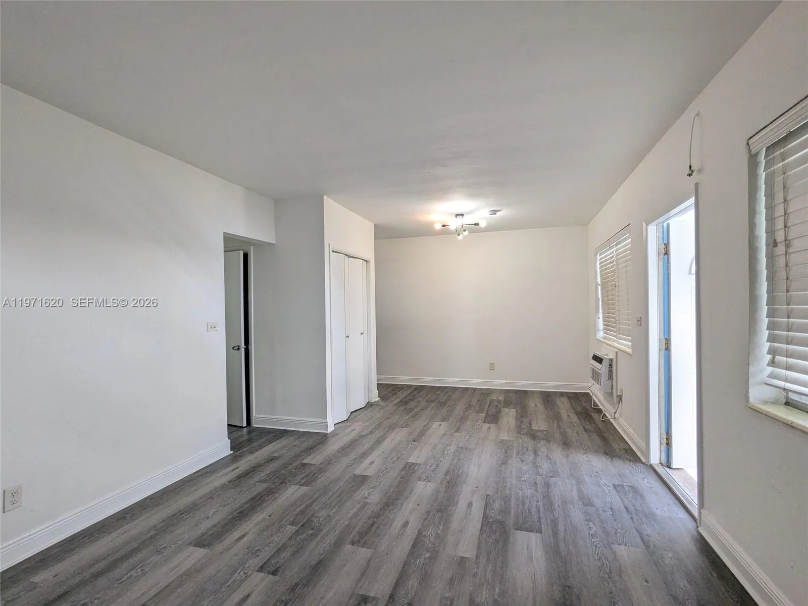 7805 Crespi Blvd 2, Miami Beach, Florida 33141, Miami Beach, Florida 33141, ,1 BathroomBathrooms,Residential Lease,For Rent,7805 Crespi Blvd 2, Miami Beach, Florida 33141,A11971620