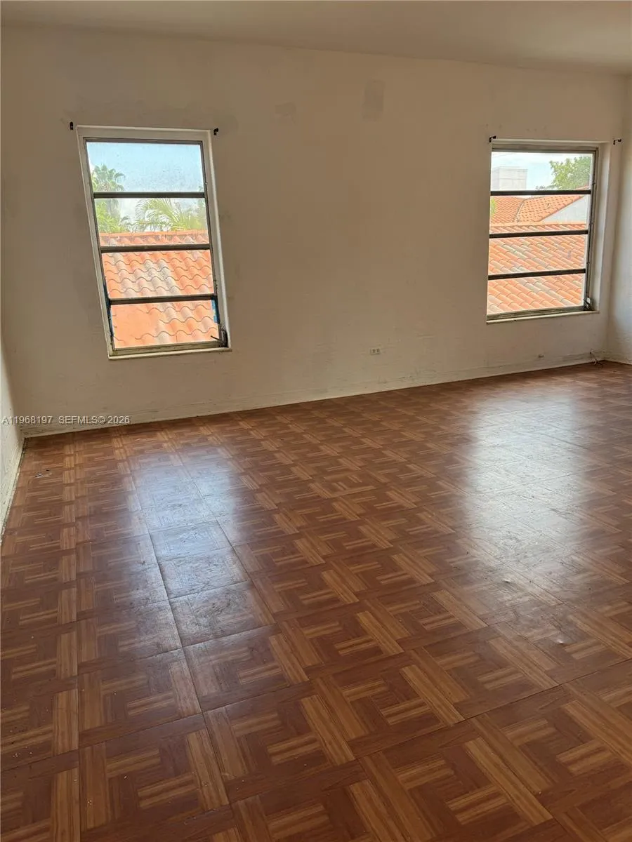 825 Alton Rd 8, Miami Beach, Florida 33139, Miami Beach, Florida 33139, ,1 BathroomBathrooms,Residential Lease,For Rent,825 Alton Rd 8, Miami Beach, Florida 33139,A11968197