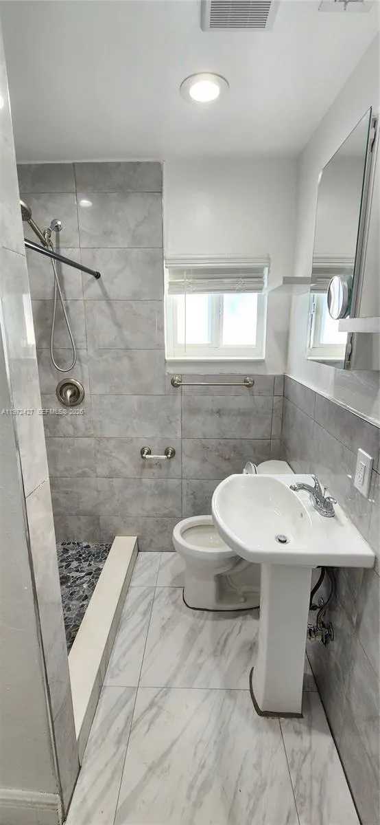 1490/1492 Nw 38th St, Miami, Florida 33142, Miami, Florida 33142, ,Residential Income,For Sale,1490/1492 Nw 38th St, Miami, Florida 33142,A11972427