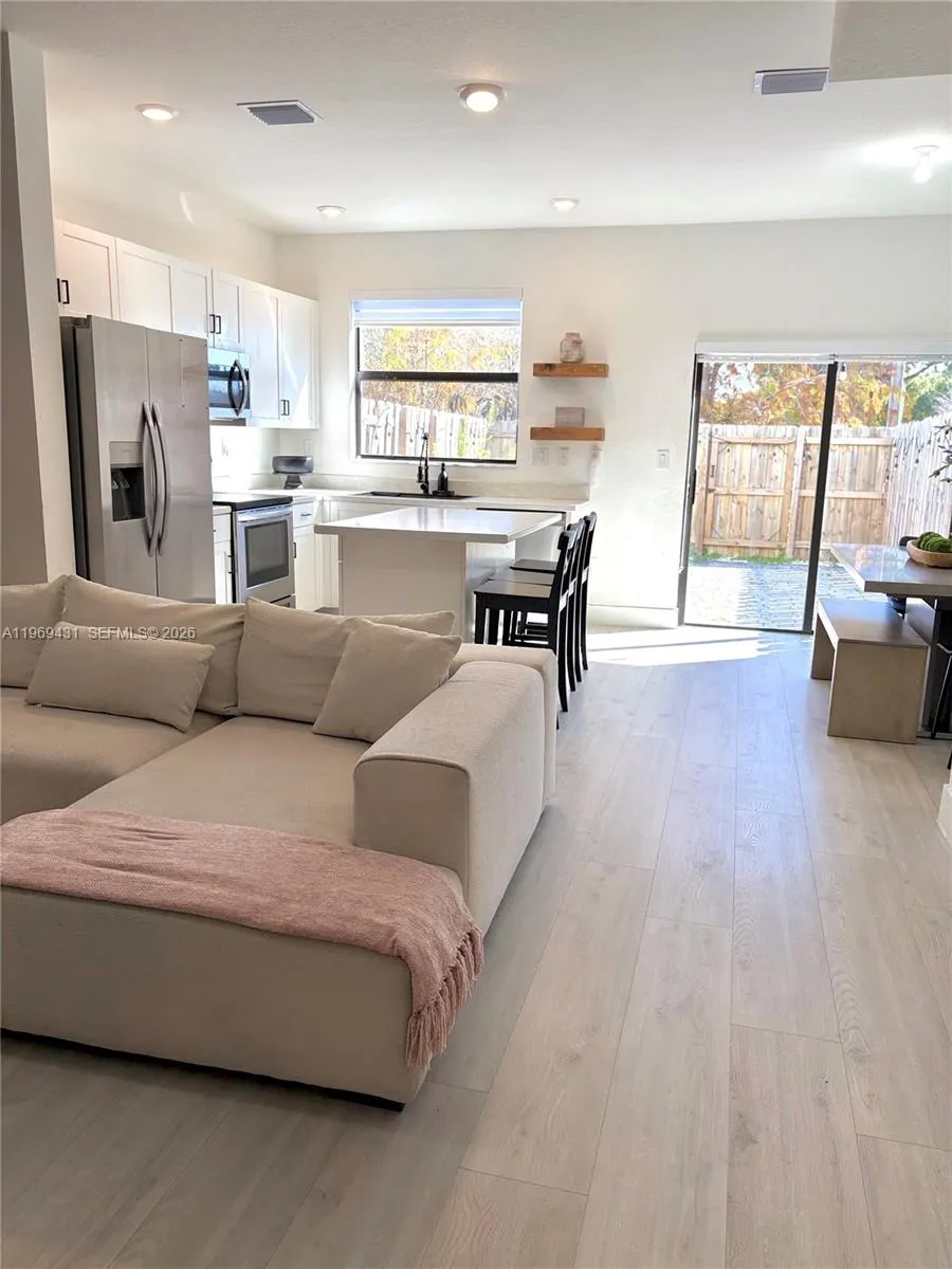 14724 Sw 181st Ter, Miami, Florida 33187, Miami, Florida 33187, 3 Bedrooms Bedrooms, ,3 BathroomsBathrooms,Residential,For Sale,14724 Sw 181st Ter, Miami, Florida 33187,A11969431