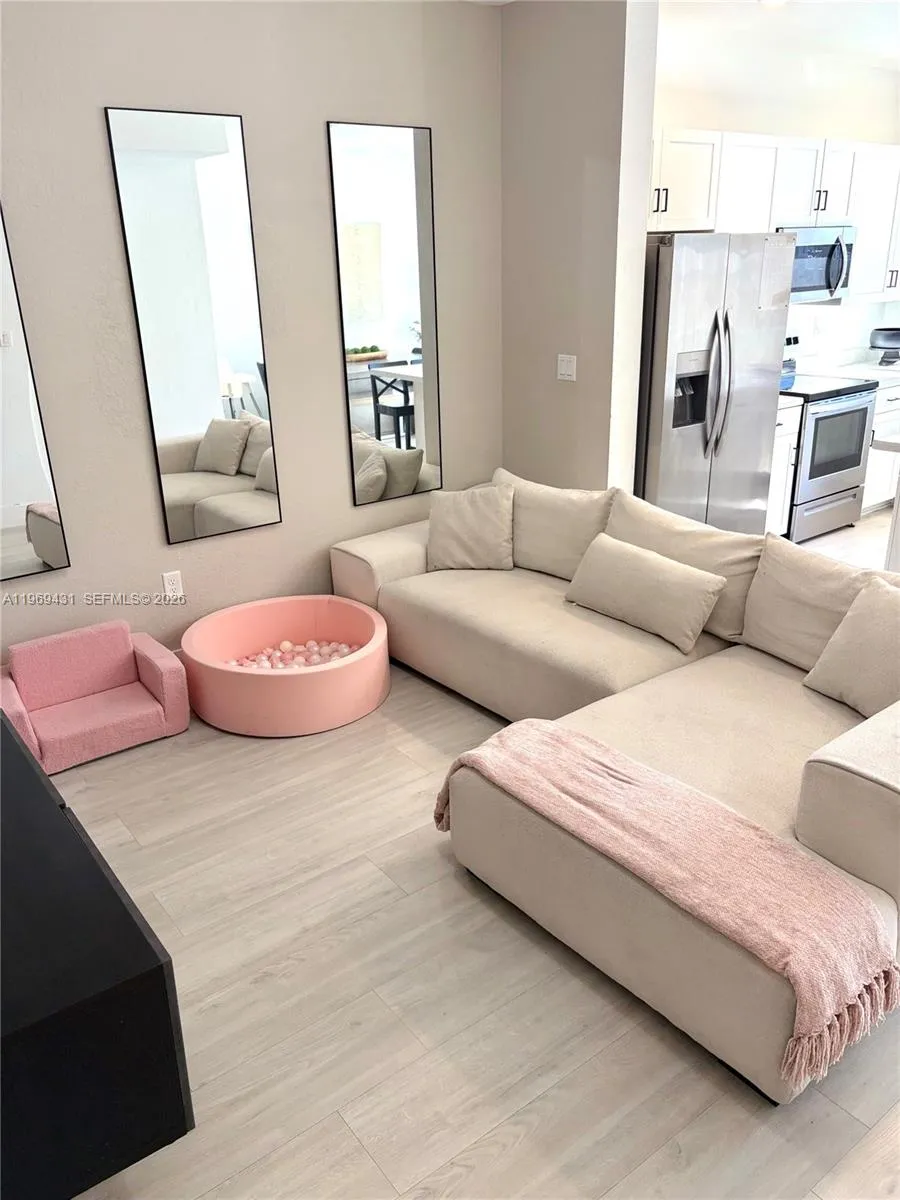 14724 Sw 181st Ter, Miami, Florida 33187, Miami, Florida 33187, 3 Bedrooms Bedrooms, ,3 BathroomsBathrooms,Residential,For Sale,14724 Sw 181st Ter, Miami, Florida 33187,A11969431
