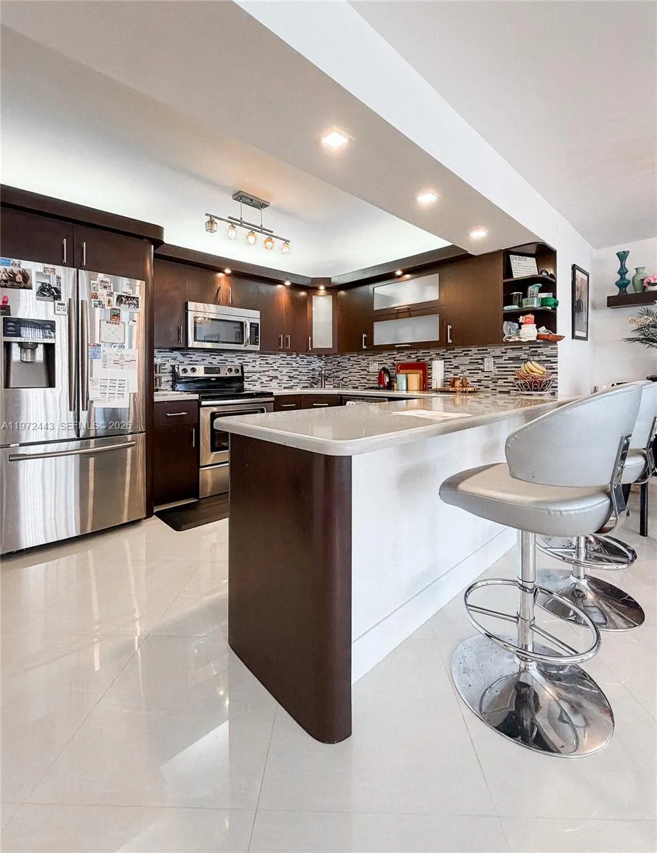 2780 Ne 183rd St 1504, Aventura, Florida 33160, Aventura, Florida 33160, 2 Bedrooms Bedrooms, ,2 BathroomsBathrooms,Residential Lease,For Rent,2780 Ne 183rd St 1504, Aventura, Florida 33160,A11972443