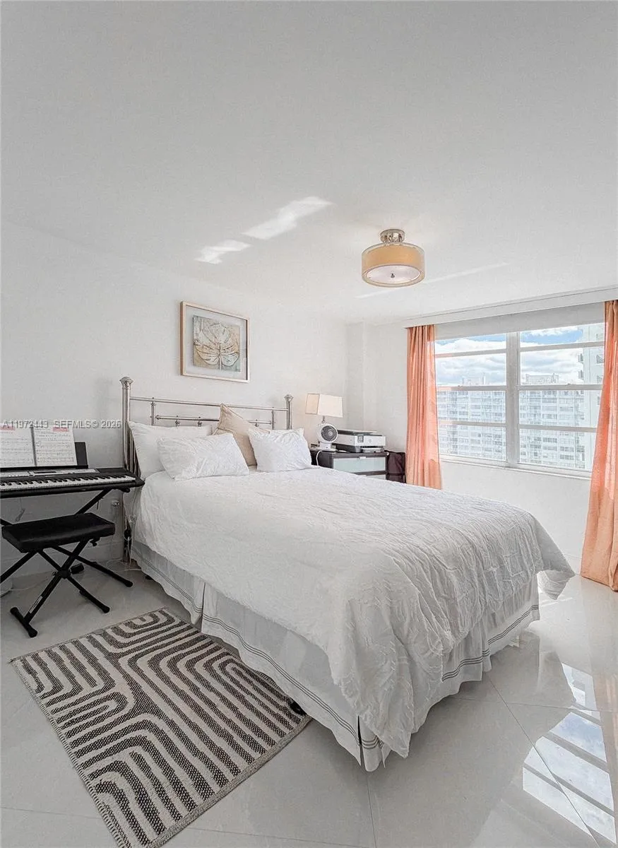 2780 Ne 183rd St 1504, Aventura, Florida 33160, Aventura, Florida 33160, 2 Bedrooms Bedrooms, ,2 BathroomsBathrooms,Residential Lease,For Rent,2780 Ne 183rd St 1504, Aventura, Florida 33160,A11972443
