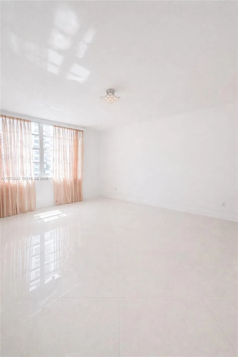 2780 Ne 183rd St 1504, Aventura, Florida 33160, Aventura, Florida 33160, 2 Bedrooms Bedrooms, ,2 BathroomsBathrooms,Residential Lease,For Rent,2780 Ne 183rd St 1504, Aventura, Florida 33160,A11972443
