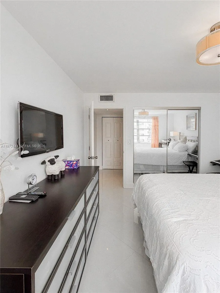 2780 Ne 183rd St 1504, Aventura, Florida 33160, Aventura, Florida 33160, 2 Bedrooms Bedrooms, ,2 BathroomsBathrooms,Residential Lease,For Rent,2780 Ne 183rd St 1504, Aventura, Florida 33160,A11972443