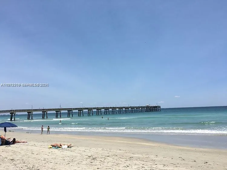 17 Ne 2nd Ave 108, Dania Beach, Florida 33004, Dania Beach, Florida 33004, 2 Bedrooms Bedrooms, ,1 BathroomBathrooms,Residential,For Sale,17 Ne 2nd Ave 108, Dania Beach, Florida 33004,A11972209