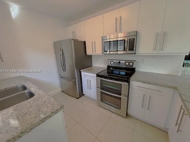 3400 S Le Jeune Rd 3404, Coral Gables, Florida 331, Coral Gables, Florida 33134, 2 Bedrooms Bedrooms, ,2 BathroomsBathrooms,Residential Lease,For Rent,3400 S Le Jeune Rd 3404, Coral Gables, Florida 331,A11972488