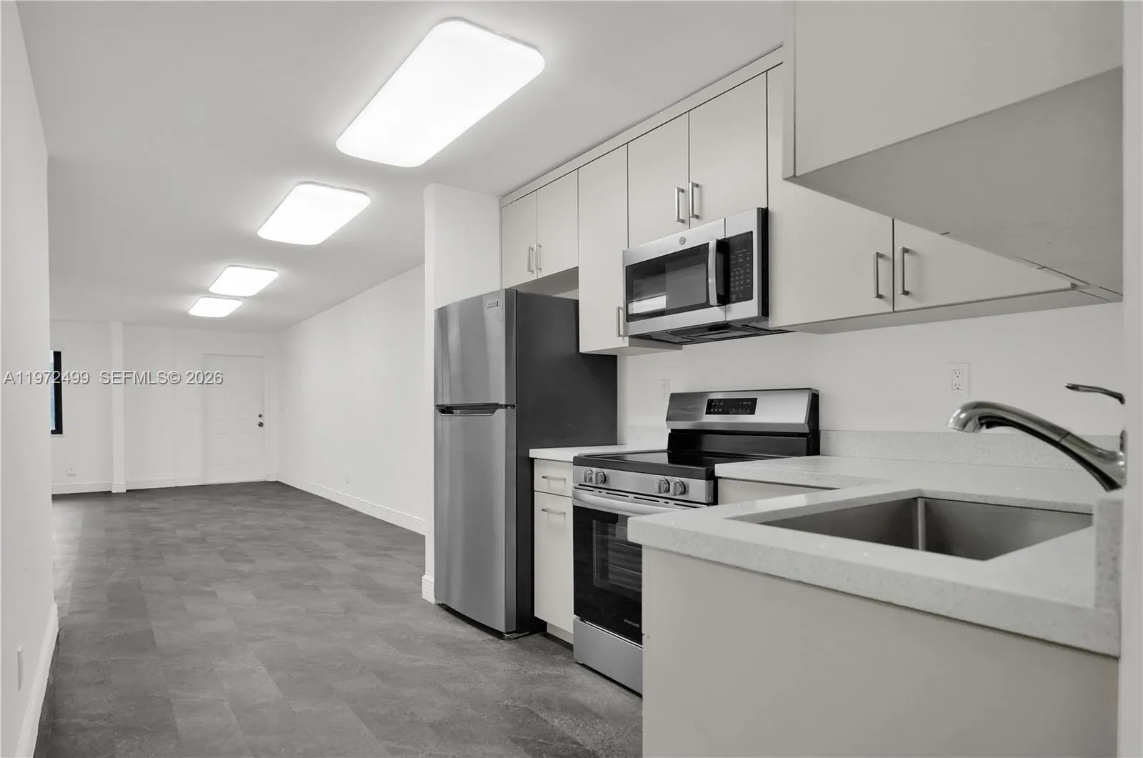 5980 Sw 40th Ave, Dania Beach, Florida 33312, Dania Beach, Florida 33312, ,Commercial Lease,For Rent,5980 Sw 40th Ave, Dania Beach, Florida 33312,A11972499