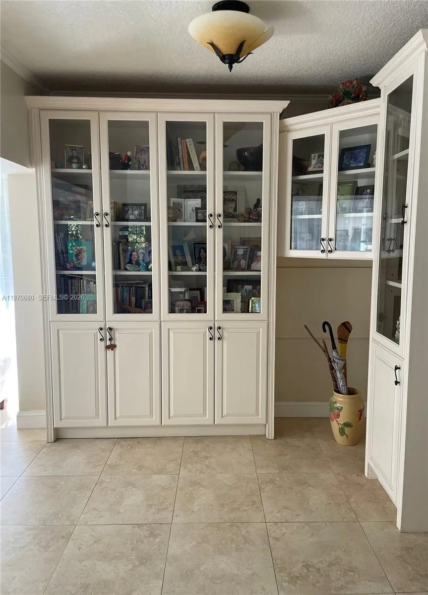 CUSTOM BUILT IN GREAT ROOM OF 4 BED/3 BATH MAIN HOUSE