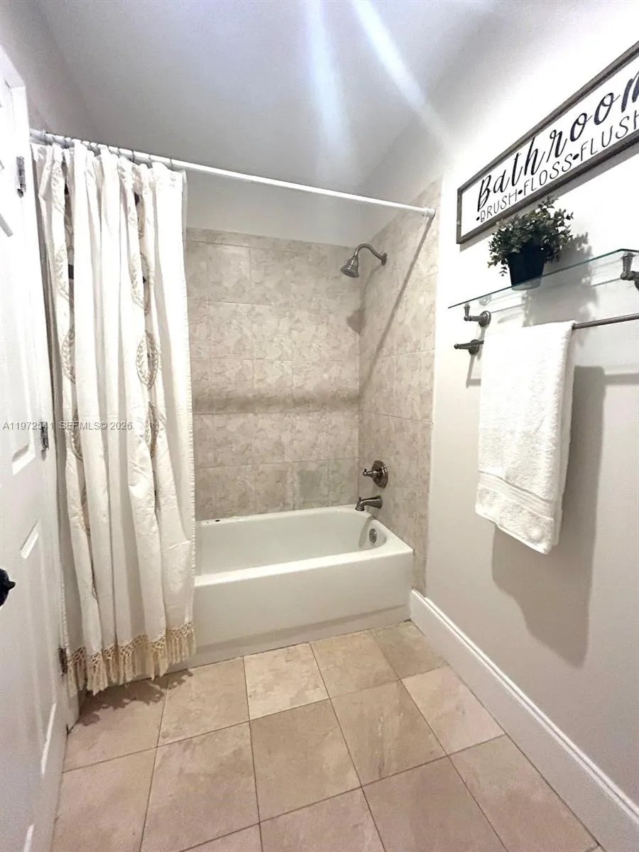 7851 Nw 34th Pl, Davie, Florida 33024, Davie, Florida 33024, 3 Bedrooms Bedrooms, ,2 BathroomsBathrooms,Residential,For Sale,7851 Nw 34th Pl, Davie, Florida 33024,A11972541