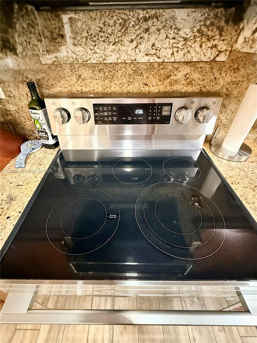 9717 N New River Canal Rd 406, Plantation, Florida, Plantation, Florida 33324, 3 Bedrooms Bedrooms, ,2 BathroomsBathrooms,Residential,For Sale,9717 N New River Canal Rd 406, Plantation, Florida,A11964832