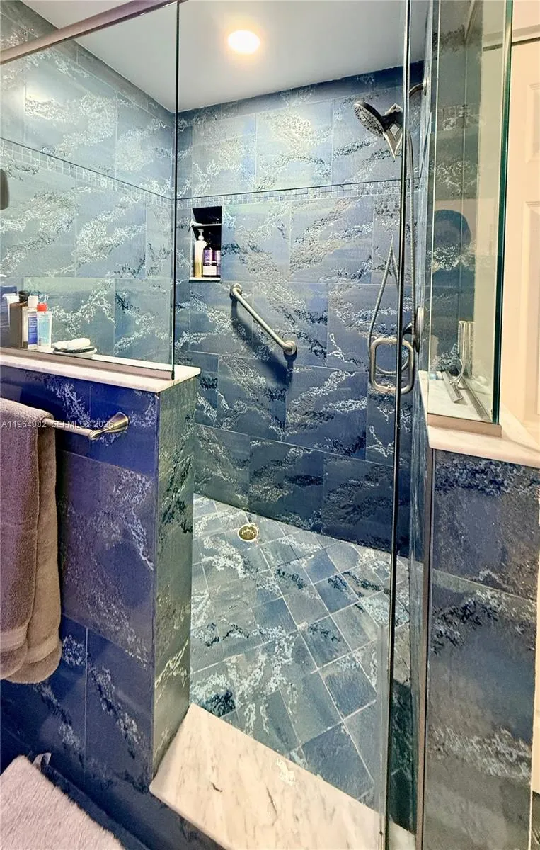 9717 N New River Canal Rd 406, Plantation, Florida, Plantation, Florida 33324, 3 Bedrooms Bedrooms, ,2 BathroomsBathrooms,Residential,For Sale,9717 N New River Canal Rd 406, Plantation, Florida,A11964832