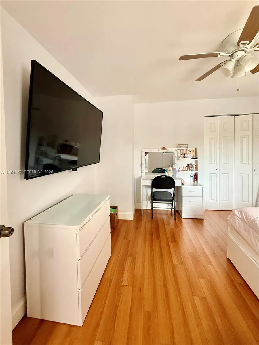 9717 N New River Canal Rd 406, Plantation, Florida, Plantation, Florida 33324, 4 Bedrooms Bedrooms, ,2 BathroomsBathrooms,Residential,For Sale,9717 N New River Canal Rd 406, Plantation, Florida,A11964832