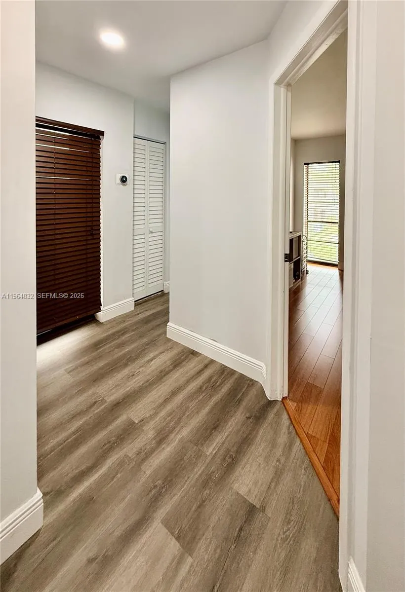 9717 N New River Canal Rd 406, Plantation, Florida, Plantation, Florida 33324, 4 Bedrooms Bedrooms, ,2 BathroomsBathrooms,Residential,For Sale,9717 N New River Canal Rd 406, Plantation, Florida,A11964832