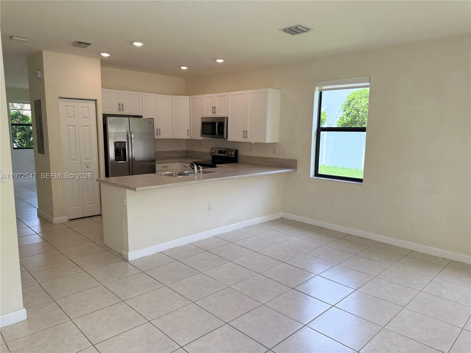 10623 W 33rd Ct 10623, Hialeah, Florida 33018, Hialeah, Florida 33018, 3 Bedrooms Bedrooms, ,2 BathroomsBathrooms,Residential Lease,For Rent,10623 W 33rd Ct 10623, Hialeah, Florida 33018,A11972547